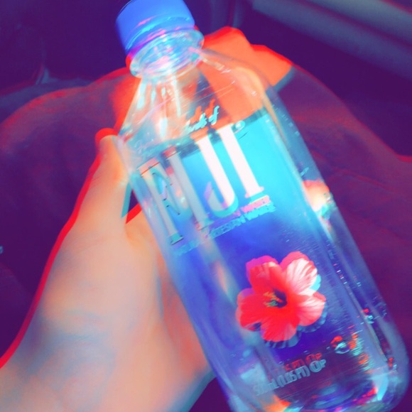 angie_la747